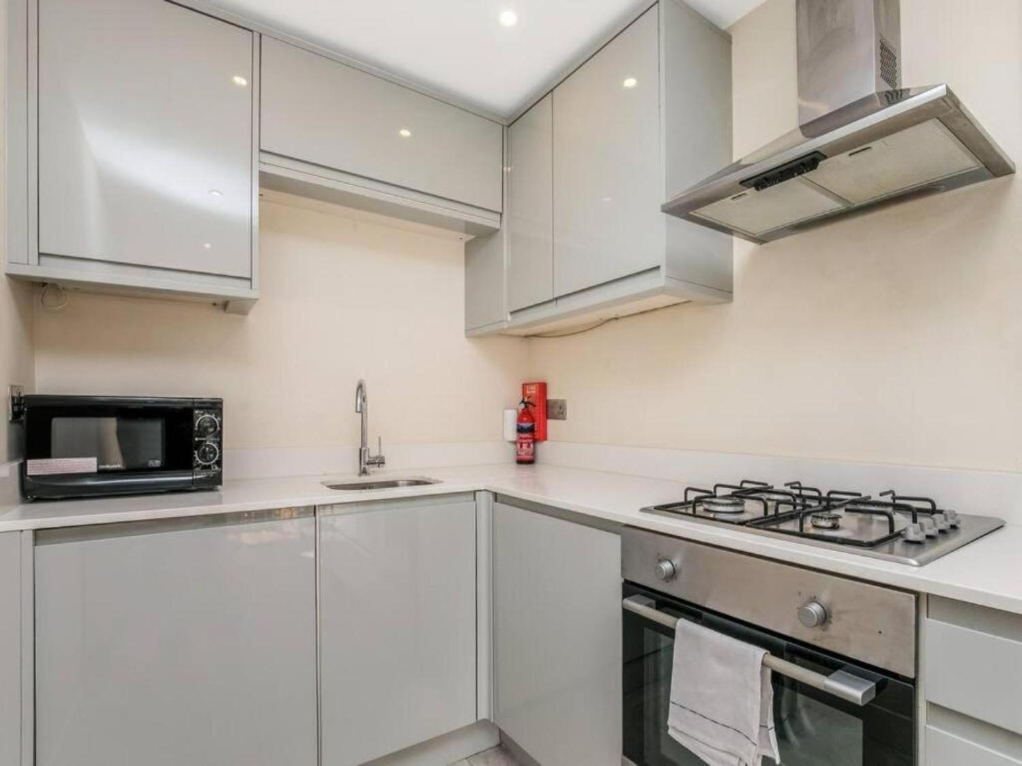 Pass The Keys Ealing Queen Of The Suburbs 2Bd Apartment Londres Extérieur photo