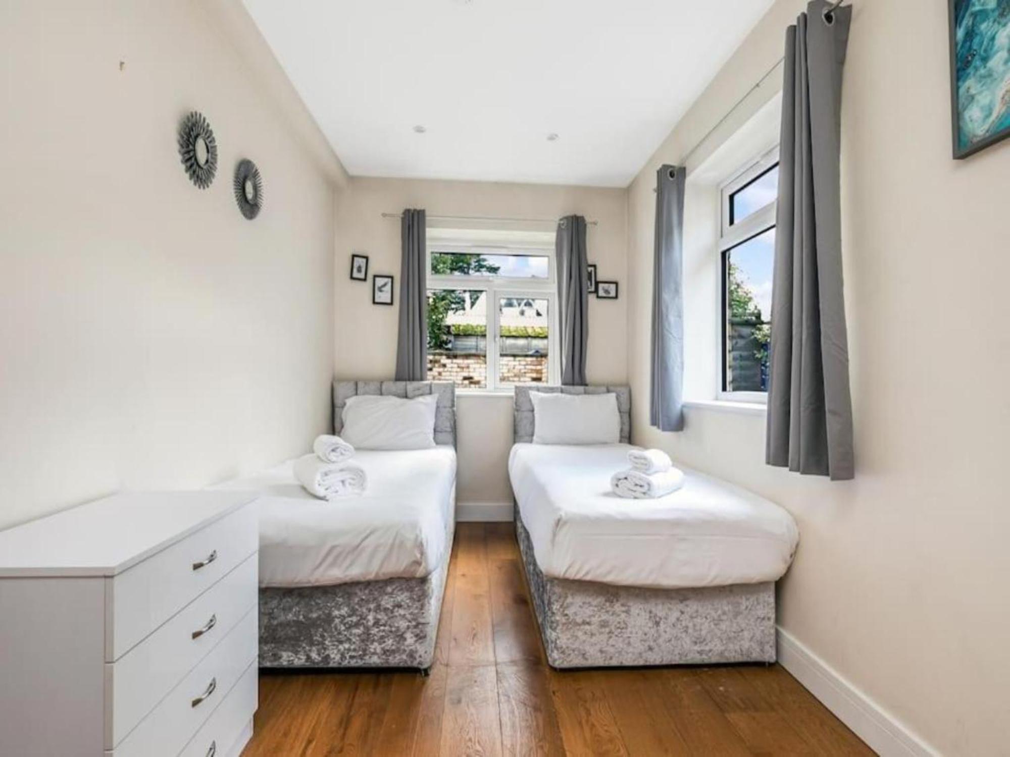 Pass The Keys Ealing Queen Of The Suburbs 2Bd Apartment Londres Extérieur photo